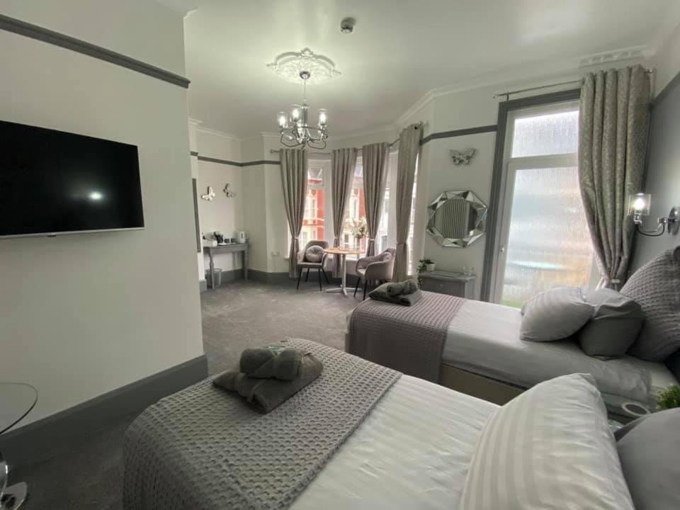 Butterfly Guest House Портковл Екстер'єр фото