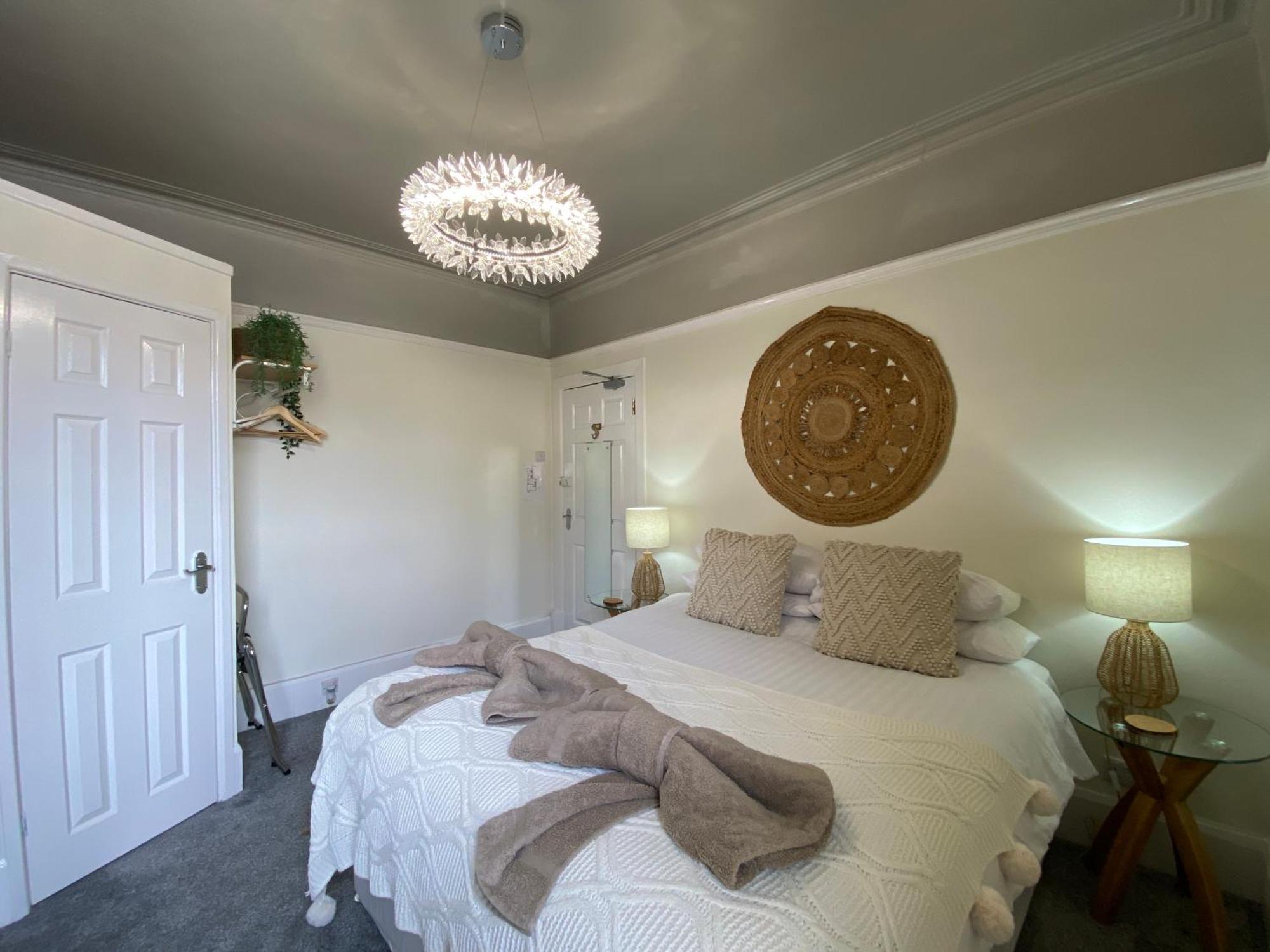 Butterfly Guest House Портковл Екстер'єр фото