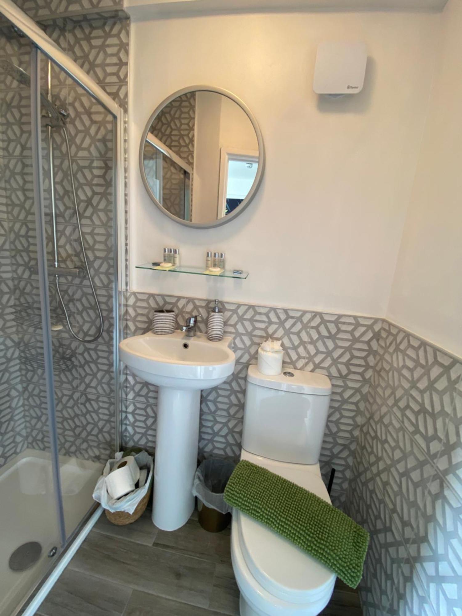 Butterfly Guest House Портковл Екстер'єр фото